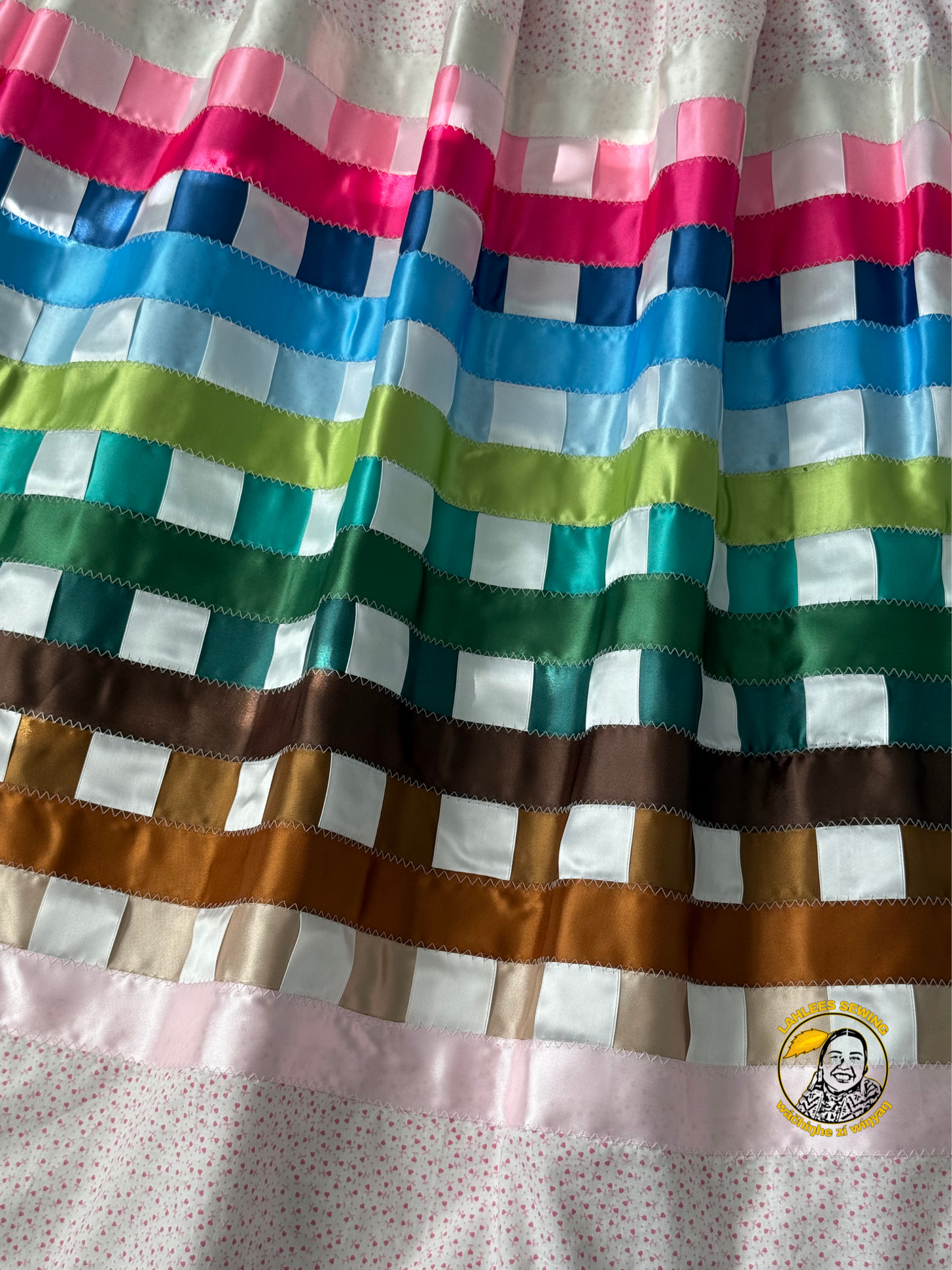 🩷Pink/blue woven skirt🩷